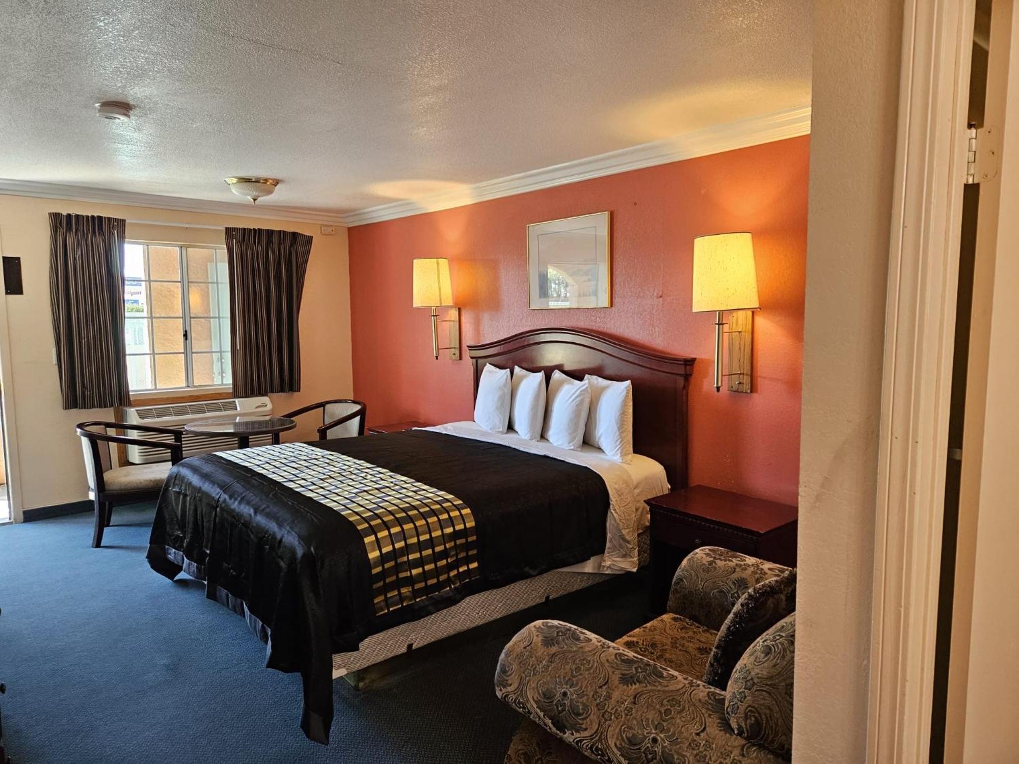 Aerospace Hotel 2*