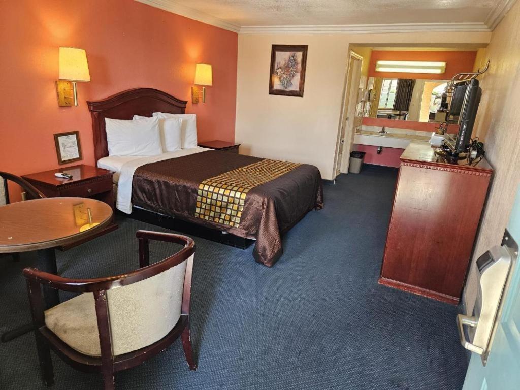 Aerospace Hotel 2*