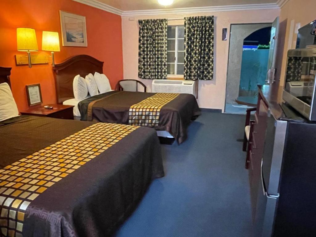 Hotel Aerospace 2*