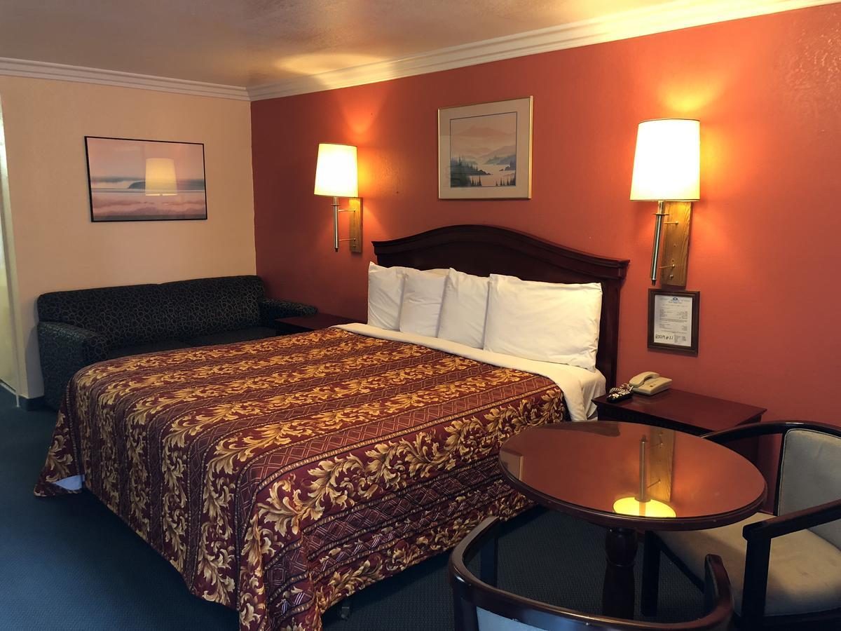 Aerospace Hotel Mojave