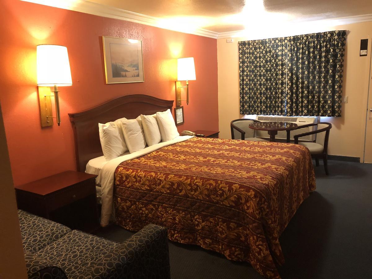 Hotel Aerospace 2*