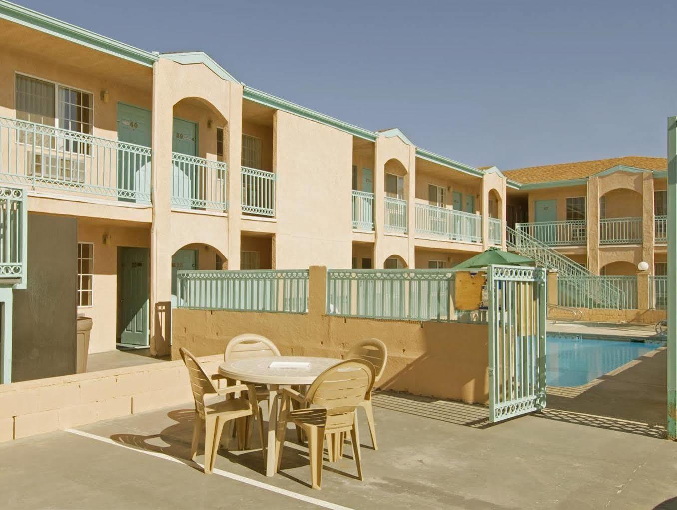 Hotel Aerospace Mojave
