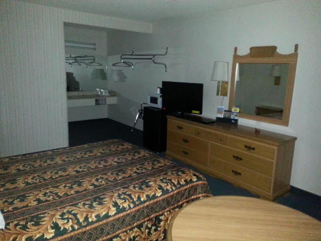 Aerospace Hotel Mojave
